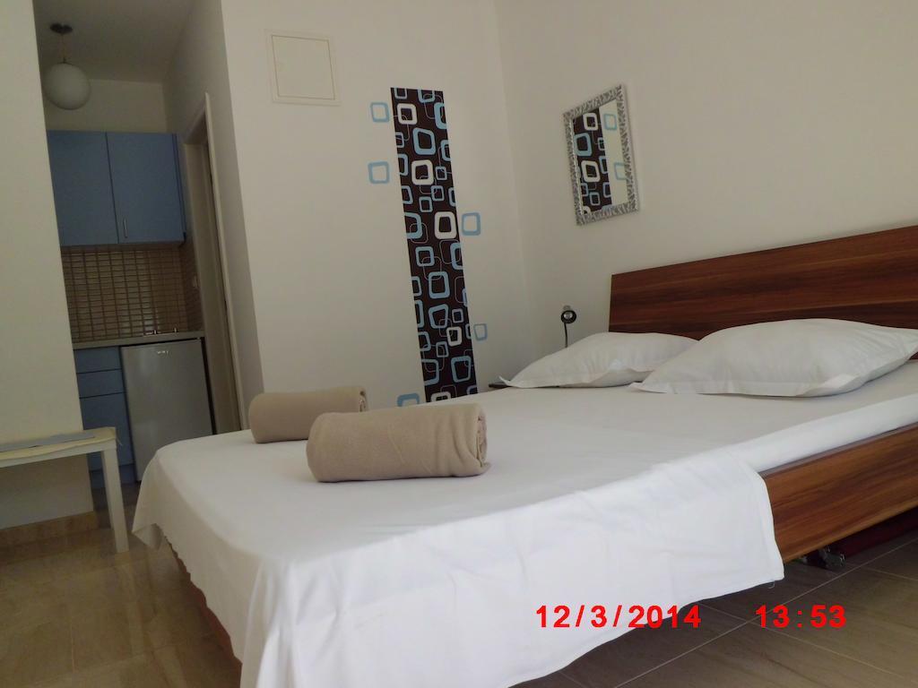 Apartments Viskovic Makarska Rum bild