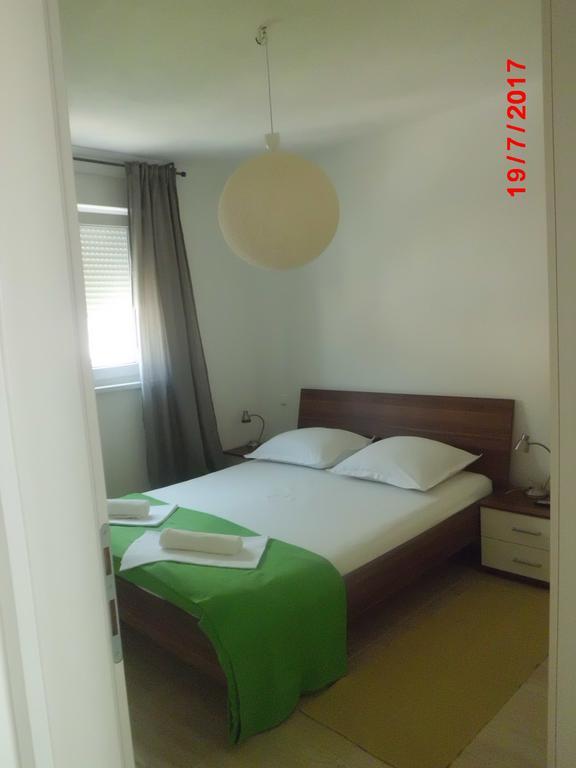 Apartments Viskovic Makarska Exteriör bild